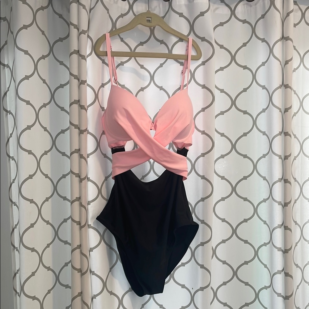 NEW Pink and Black Women's One-Piece Cut Out Swimsuit